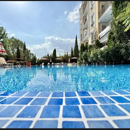 Апартаменти Marea Suites, нов стилно обзаведен в комплекс Messembria Palacе *
